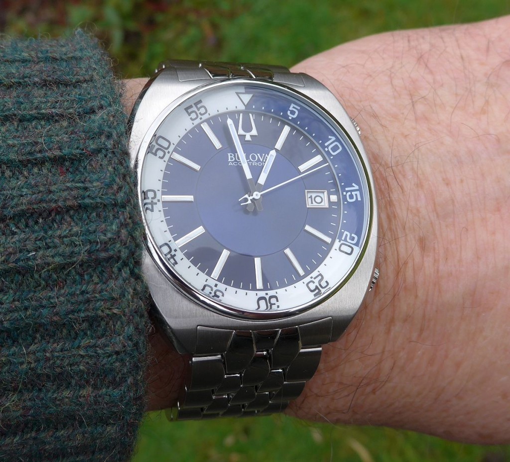 Bulova Accutron II 96B209