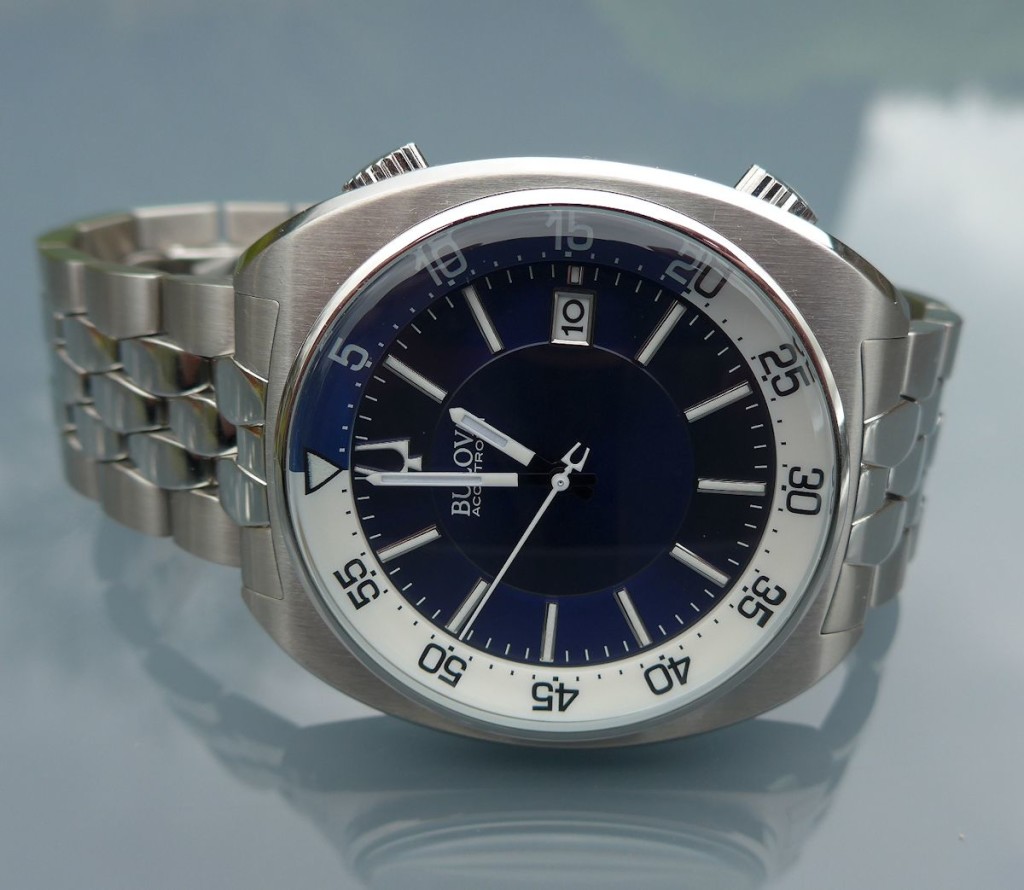 Bulova Accutron II 96B209