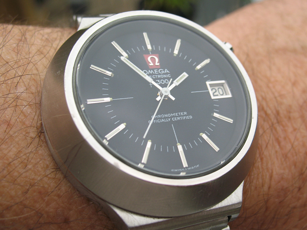 Omega f300 Cone Black Dial (198.012)